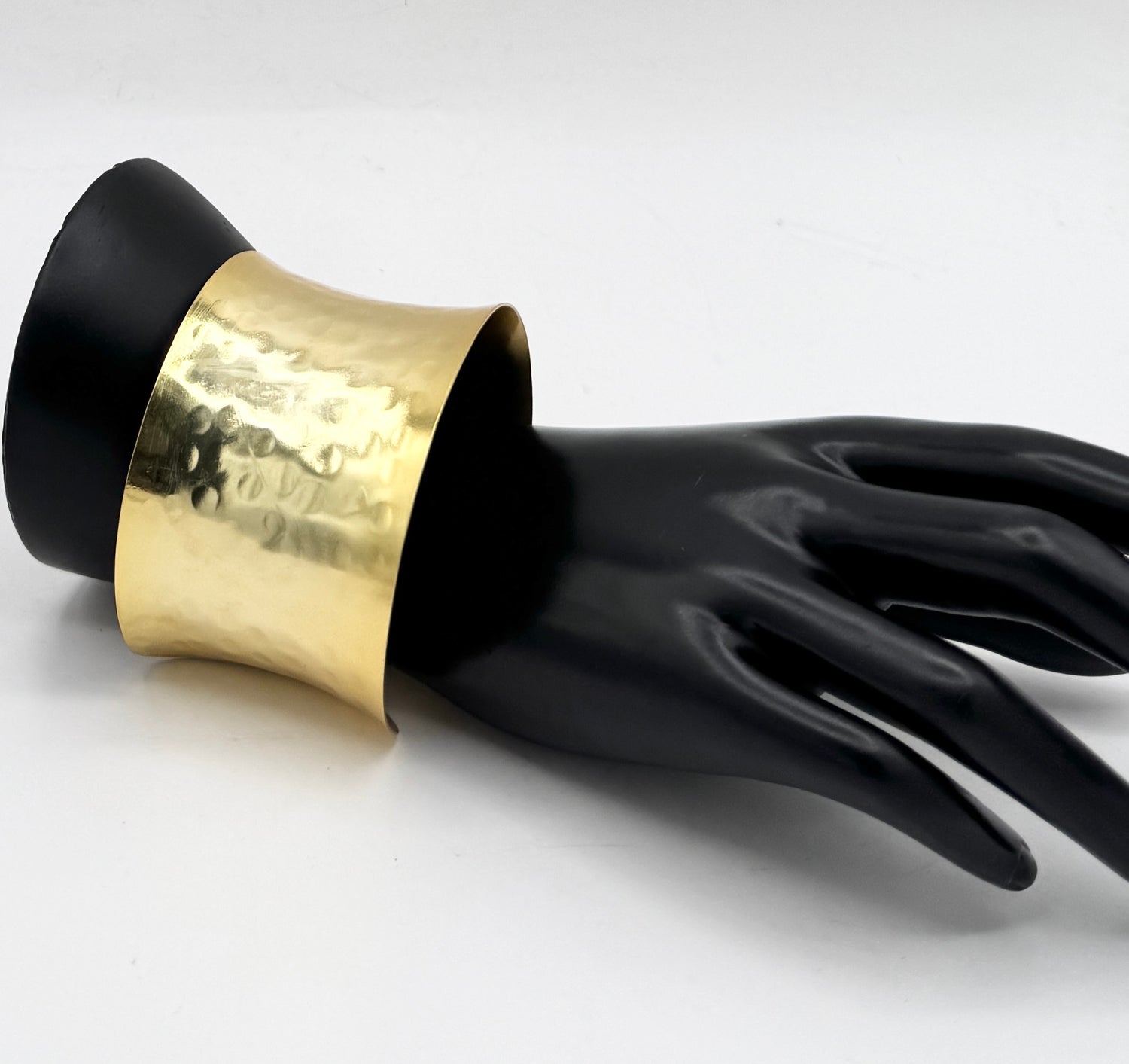 Metal Cuff Bracelet in 18K Gold Finish